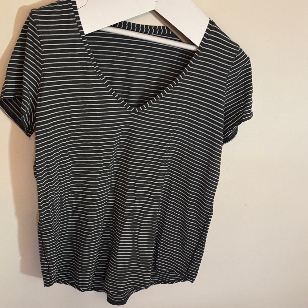 Lululemon Love V-Neck Striped Tee size 14